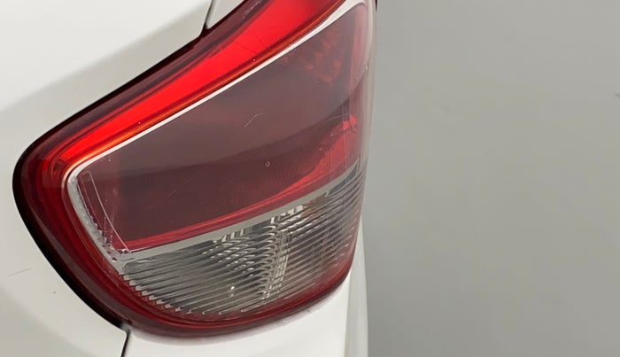 2016 Hyundai Grand i10 SPORTZ 1.2 KAPPA VTVT, CNG, Manual, 1,01,246 km, Right tail light - Minor scratches