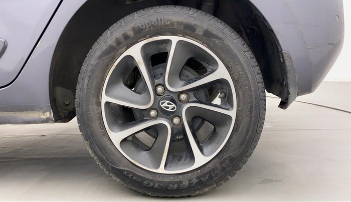 2017 Hyundai Grand i10 SPORTZ (O) AT 1.2 KAPPA VTVT, Petrol, Automatic, 22,284 km, Left Rear Wheel