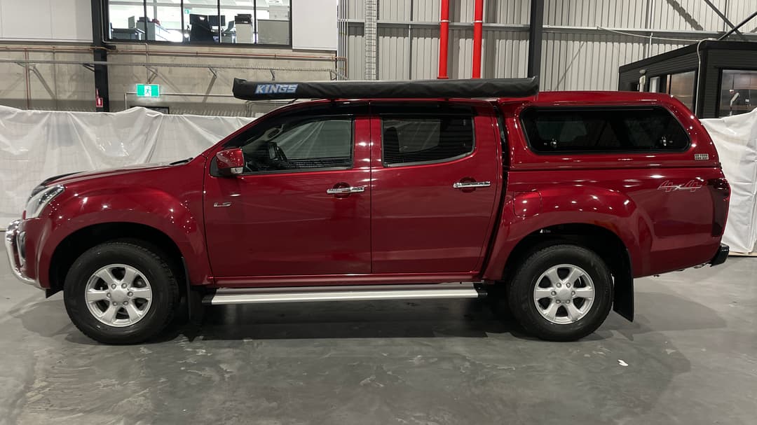 2018 Isuzu D-MAX Ls-m Hi-ride (4x4), Automatic, 75088 km, Left Side View
