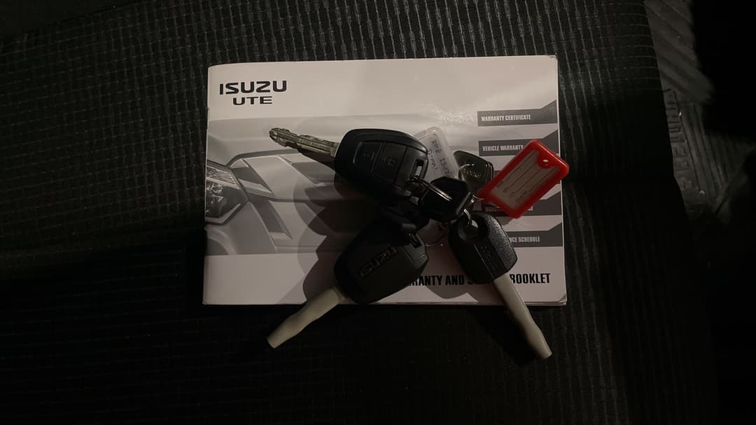 2018 Isuzu D-MAX Ls-m Hi-ride (4x4), Automatic, 75088 km, Key Close-up