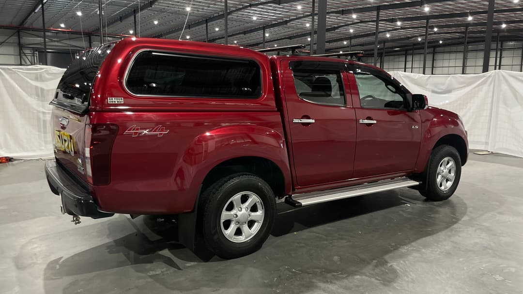 2018 Isuzu D-MAX Ls-m Hi-ride (4x4), Automatic, 75088 km, Right Back Diagonal (45- Degree) View