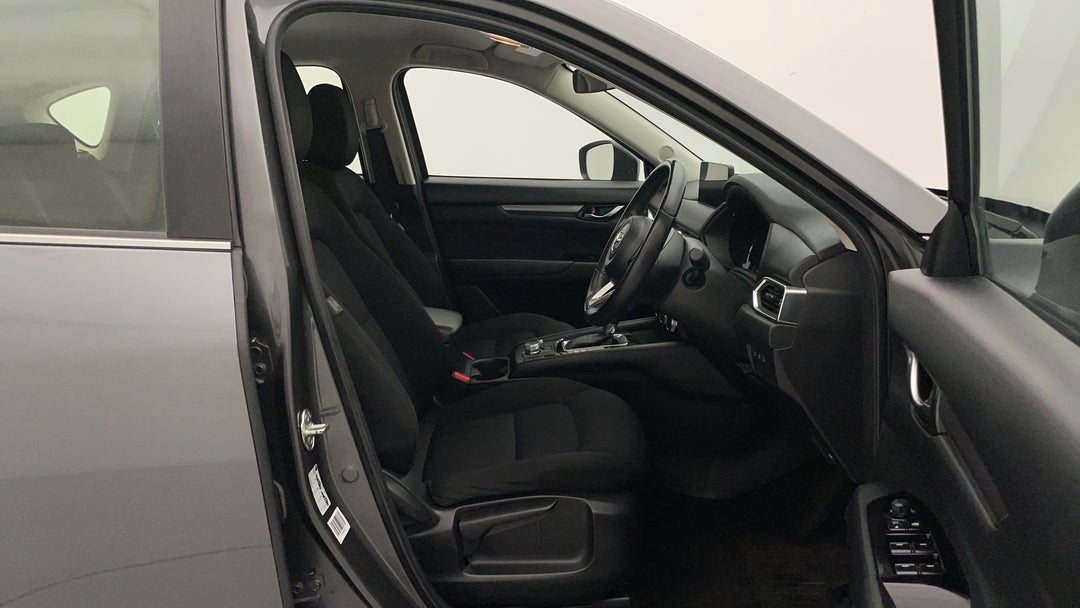 2022 Mazda CX-5 Maxx (FWD), Automatic, 71749 km, Right Side Front Door Cabin View
