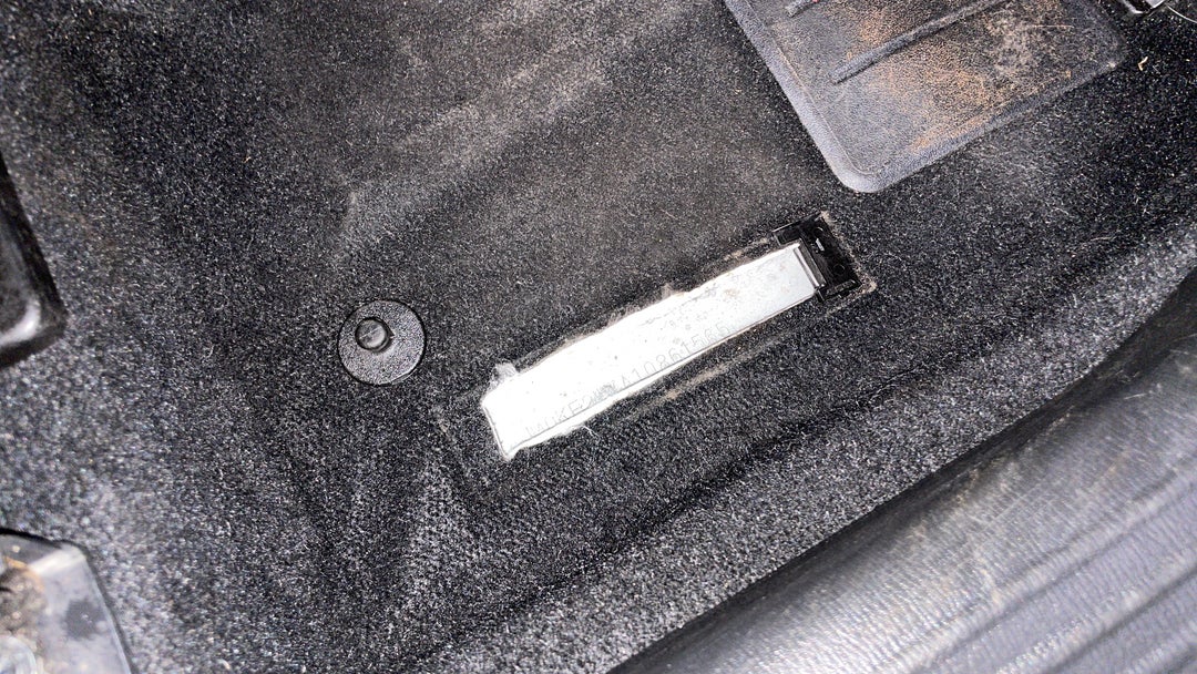 2022 Mazda CX-5 Maxx (FWD), Automatic, 71749 km, Miscellaneous Interior Broken