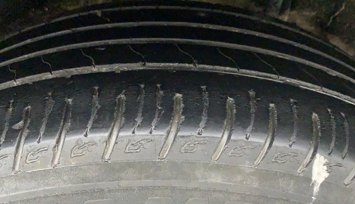 2018 Maruti Vitara Brezza ZDI PLUS AMT, Diesel, Automatic, 57,643 km, Left Rear Tyre Tread
