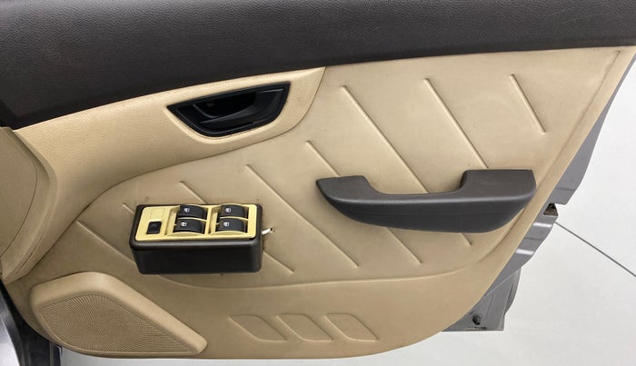 2014 Hyundai Eon D LITE PLUS, Petrol, Manual, 24,511 km, Driver Side Door Panels Control