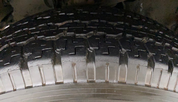 2018 Tata Hexa Varicor 400 XM, Diesel, Manual, 9,927 km, Right Front Tyre Tread