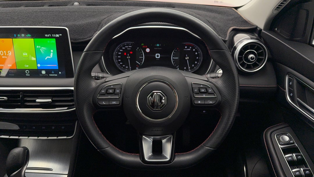 2022 MG HS Vibe, Automatic, 17834 km, Steering Wheel Close-up