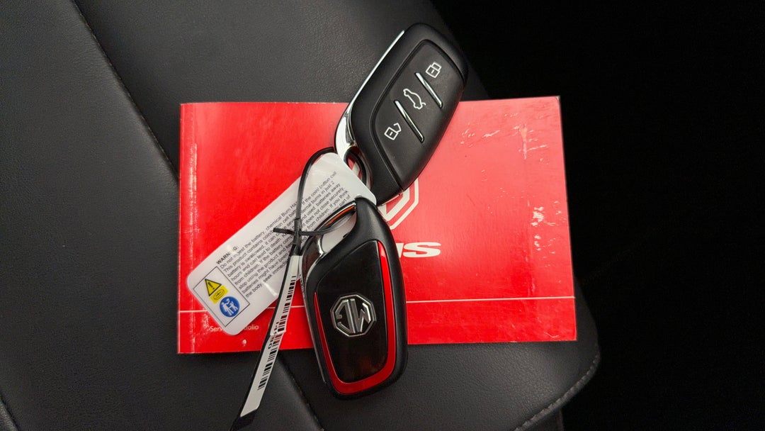 2022 MG HS Vibe, Automatic, 17834 km, Key Close-up