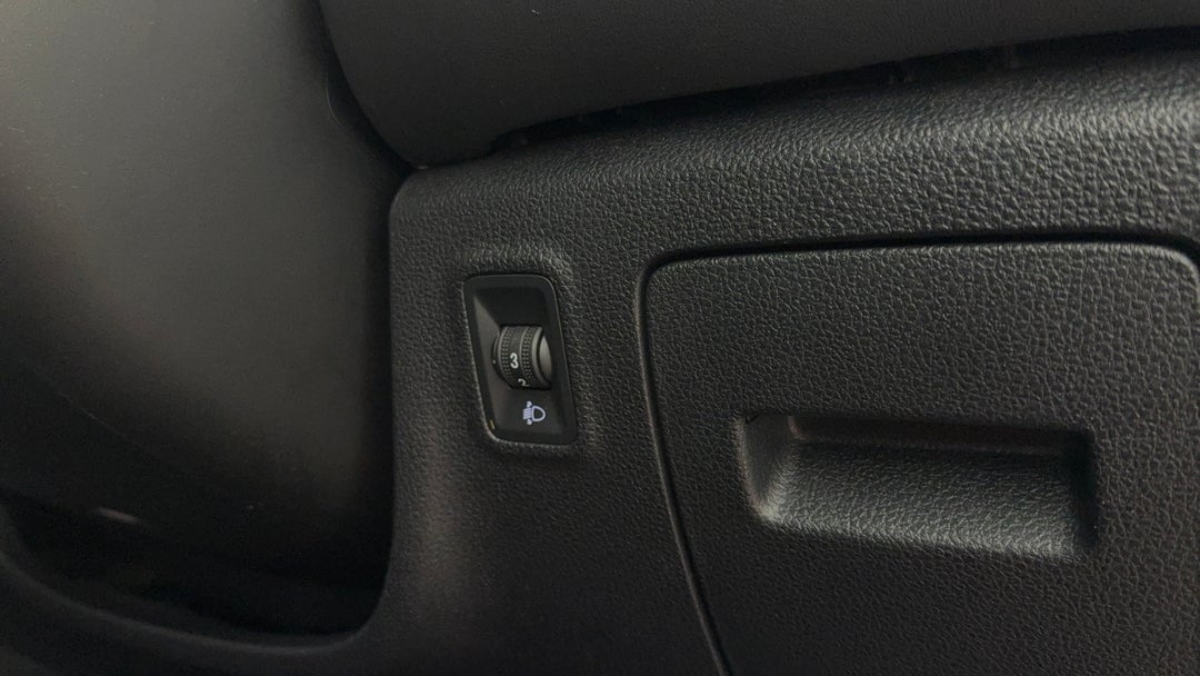 2022 MG HS Vibe, Automatic, 17834 km, Utility Switches/Buttons