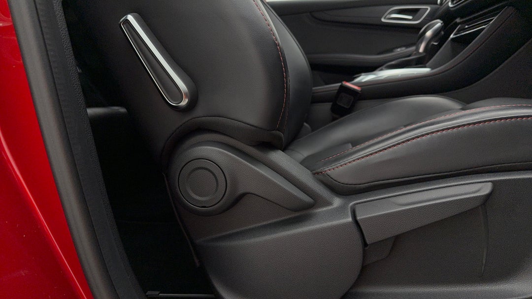 2022 MG HS Vibe, Automatic, 17834 km, Drivers Side Adjustment Panel