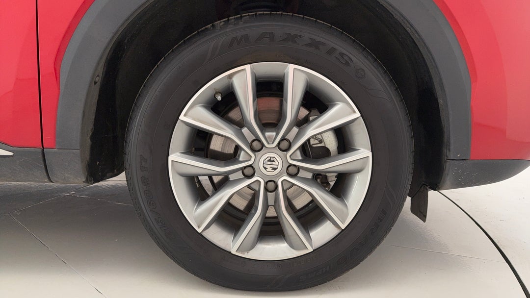 2022 MG HS Vibe, Automatic, 17834 km, Right Front Wheel