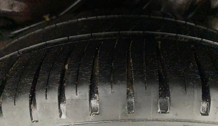 2015 Honda Amaze 1.2L I-VTEC S, Petrol, Manual, 92,348 km, Left Rear Tyre Tread