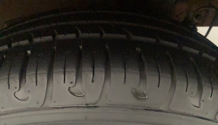 2017 Hyundai Grand i10 MAGNA 1.2 KAPPA VTVT, Petrol, Manual, 36,986 km, Left Rear Tyre Tread
