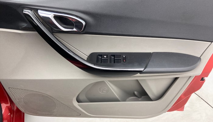 2019 Tata Tiago XZ+ 1.2 Revotron, Petrol, Manual, 36,760 km, Driver Side Door Panels Control
