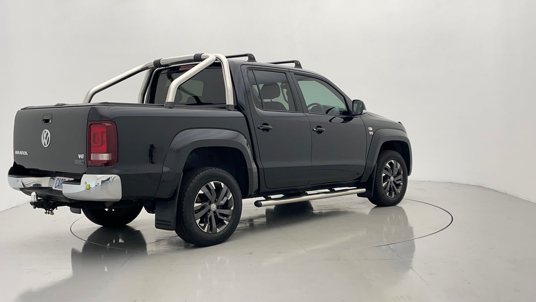 Right Back Diagonal (45- Degree) View