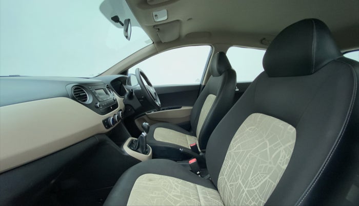 2016 Hyundai Grand i10 SPORTZ 1.2 KAPPA VTVT, Petrol, Manual, 36,493 km, Right Side Front Door Cabin