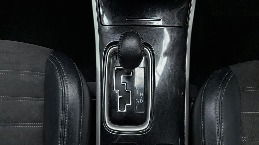 2018 Mitsubishi Outlander Black Edition 7 Seat (2WD), Automatic, 116580 km, Gear Lever 