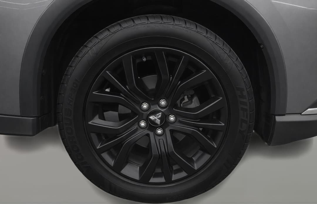 2018 Mitsubishi Outlander Black Edition 7 Seat (2WD), Automatic, 116580 km, Right Front Wheel