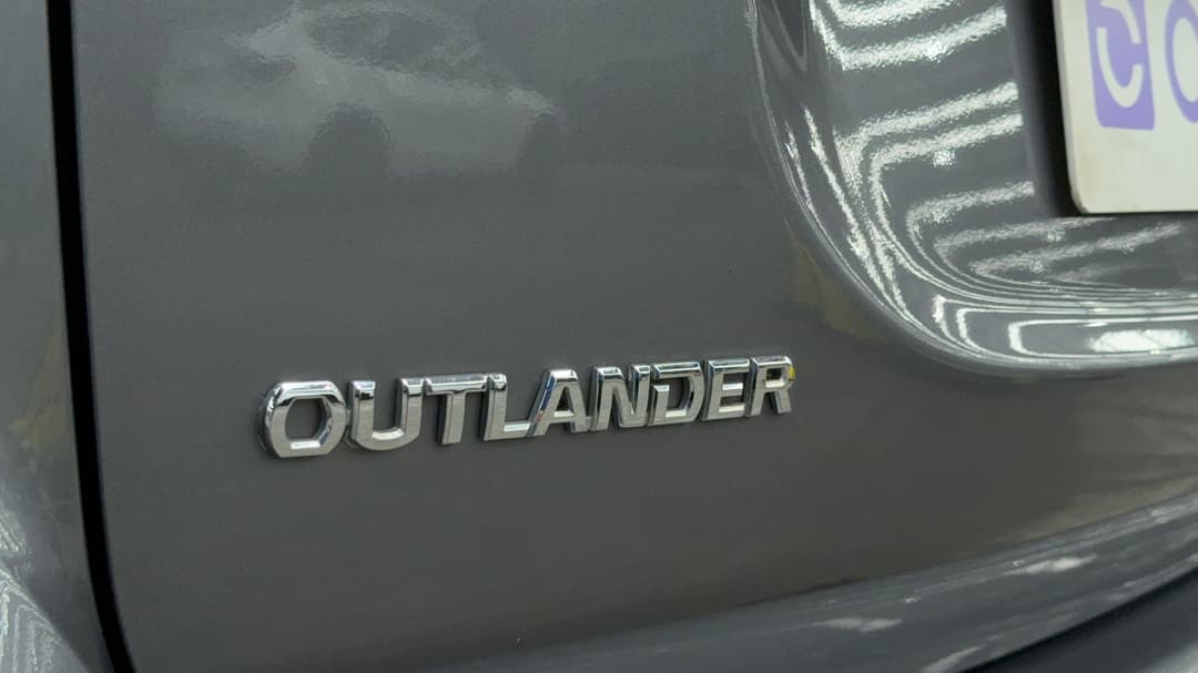 2018 Mitsubishi Outlander Black Edition 7 Seat (2WD), Automatic, 116580 km, Badge (Boot Left Side)