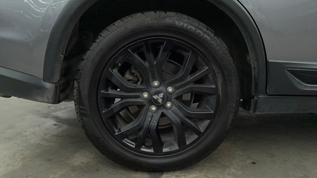 2018 Mitsubishi Outlander Black Edition 7 Seat (2WD), Automatic, 116580 km, Right Rear Wheel