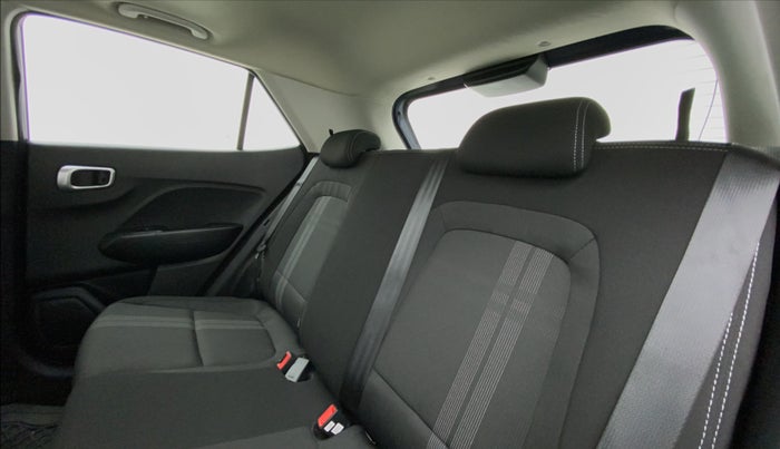 2019 Hyundai VENUE 1.0 Turbo GDI DCT SX+DT, Petrol, Automatic, 7,880 km, Right Side Rear Door Cabin
