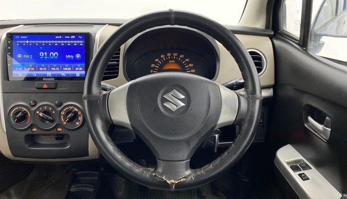 2013 Maruti Wagon R 1.0 LXI CNG, CNG, Manual, 50,428 km, Steering Wheel Close Up