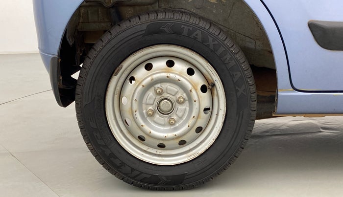 2013 Maruti Wagon R 1.0 LXI CNG, CNG, Manual, 50,428 km, Right Rear Wheel