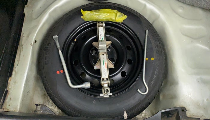 2018 Maruti Swift VXI D, Petrol, Manual, 56,409 km, Spare Tyre