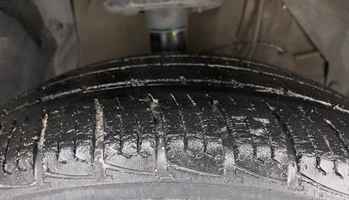 2017 Maruti Vitara Brezza LDI (O), Diesel, Manual, 63,172 km, Right Front Tyre Tread