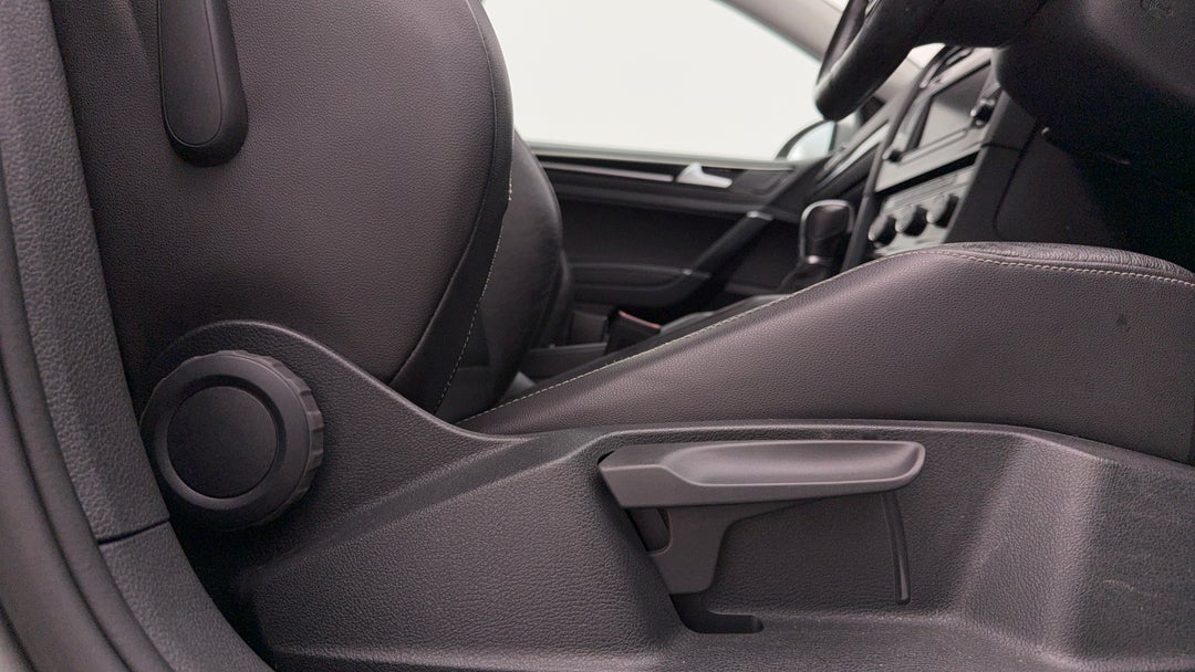 2016 Volkswagen Golf 110 Tdi Highline, Automatic, 69662 km, Drivers Side Adjustment Panel