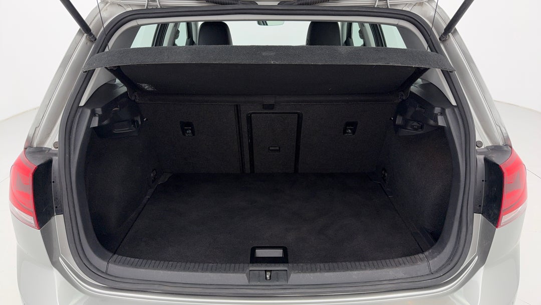 2016 Volkswagen Golf 110 Tdi Highline, Automatic, 69662 km, Boot Inside View