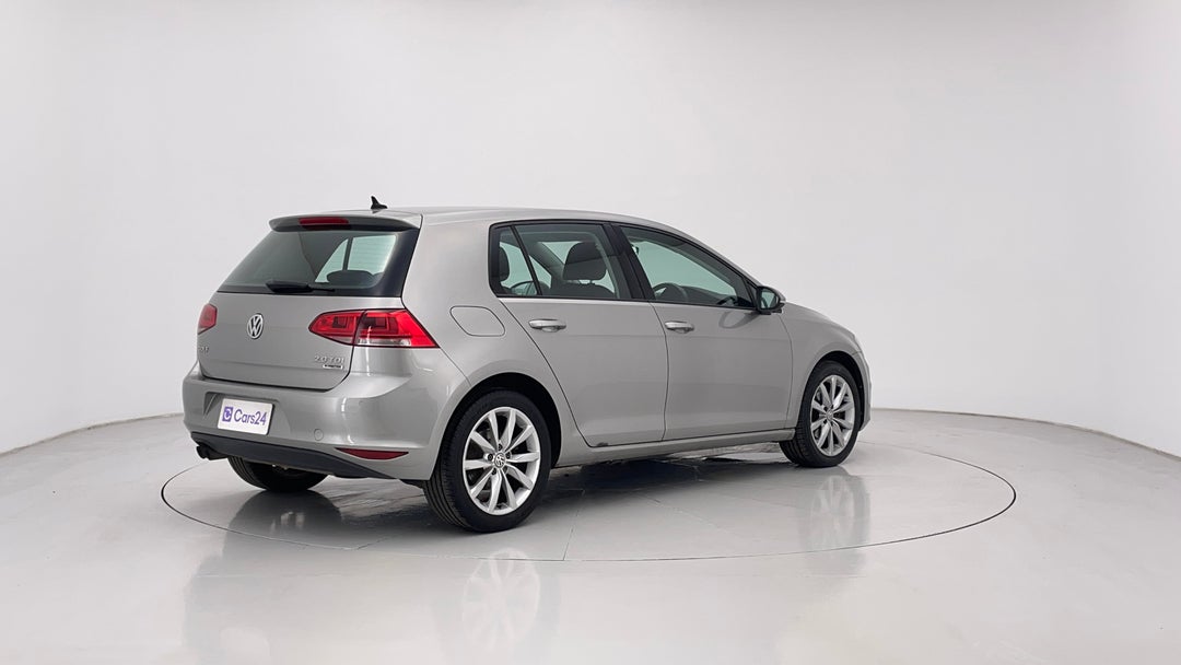 2016 Volkswagen Golf 110 Tdi Highline, Automatic, 69662 km, Right Back Diagonal (45- Degree) View