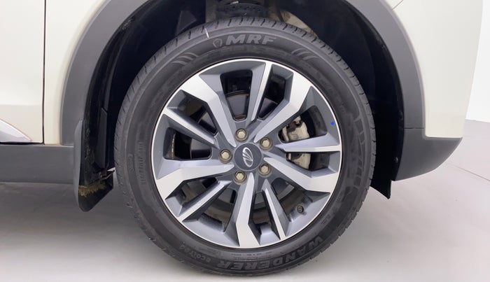 2021 Mahindra XUV300 1.2 W8 OPT, Petrol, Manual, 13,215 km, Right Front Wheel