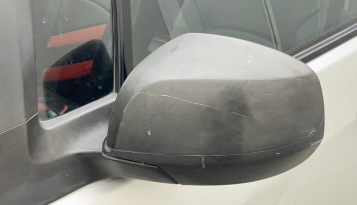 2012 Maruti Ritz VXI, Petrol, Manual, 87,214 km, Left rear-view mirror - Cover has minor damage