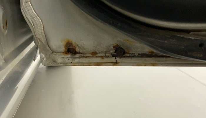2012 Maruti Ritz VXI, Petrol, Manual, 87,214 km, Right rear door - Slightly rusted