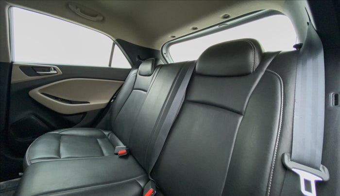 2018 Hyundai Elite i20 Magna Executive 1.2, Petrol, Manual, 42,097 km, Right Side Rear Door Cabin