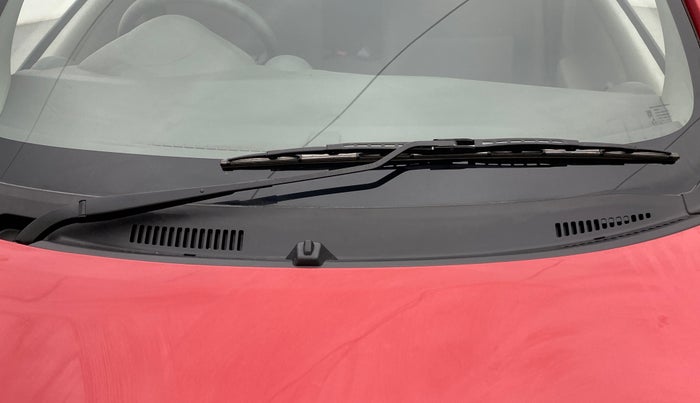 2017 Datsun Redi Go D, Petrol, Manual, 46,702 km, Front windshield - Wiper nozzle not functional
