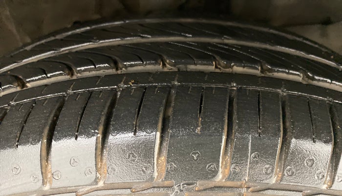 2018 Honda City V MT PETROL, Petrol, Manual, 26,502 km, Right Front Tyre Tread