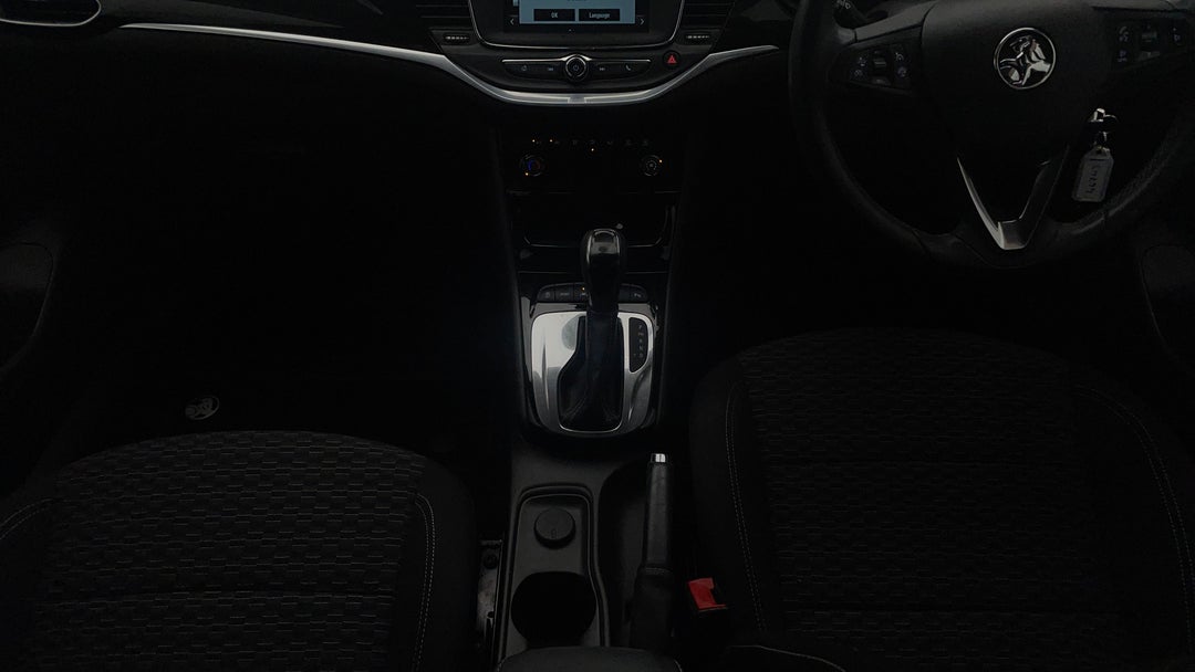 2017 Holden Astra R, Automatic, 68263 km, Center Console