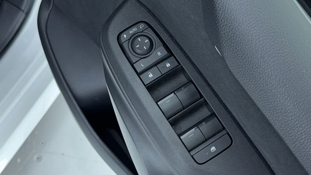 2025 Toyota Yaris Ascent Sport Hybrid, Automatic, 44096 km, Drivers Side Door Panel Controls