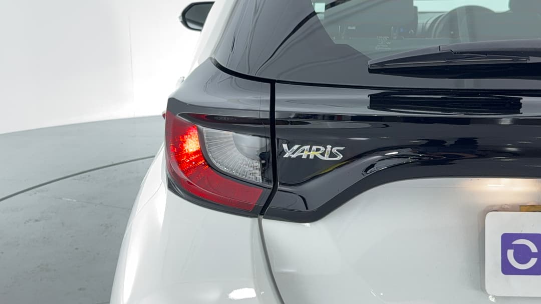 2025 Toyota Yaris Ascent Sport Hybrid, Automatic, 44096 km, Badge (Boot Left Side)