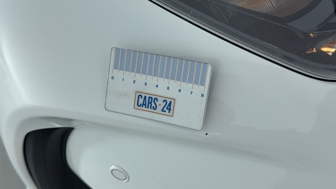 2025 Toyota Yaris Ascent Sport Hybrid, Automatic, 44096 km, Bumper Front Chip