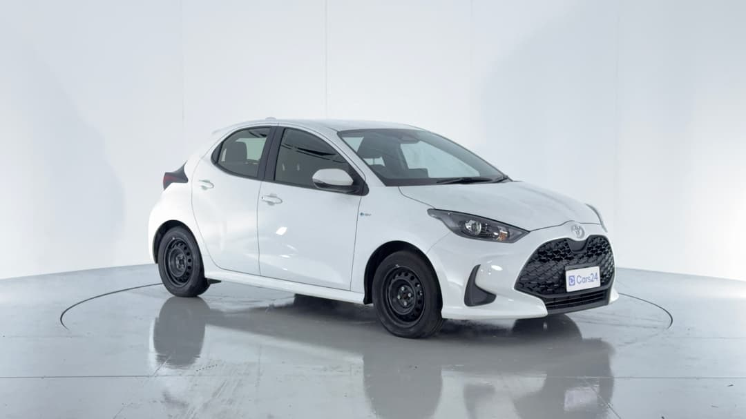 2025 Toyota Yaris Ascent Sport Hybrid, Automatic, 44096 km, Right Front Diagonal (45- Degree) View