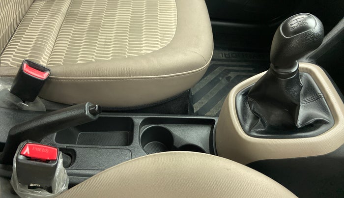 2018 Hyundai Xcent E PLUS, Petrol, Manual, 19,626 km, Gear Lever