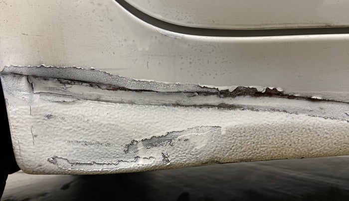 2018 Hyundai Xcent E PLUS, Petrol, Manual, 19,626 km, Right running board - Slightly rusted