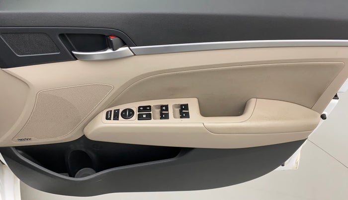 2021 Hyundai New Elantra 1.5 SX MT DIESEL, Diesel, Manual, 71,873 km, Driver Side Door Panels Control