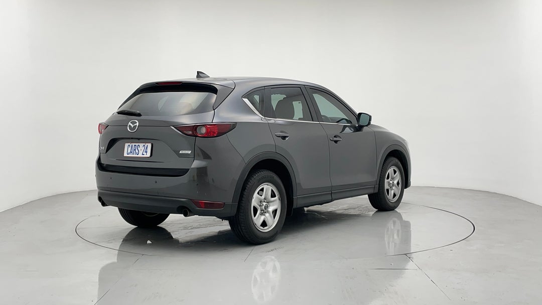 Right Back Diagonal (45- Degree) View