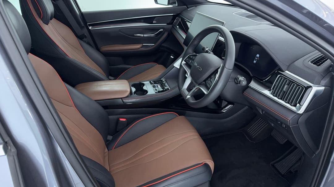 2024 Byd Sealion 6 Premium, Automatic, 26936 km, Right Side Front Door Cabin View