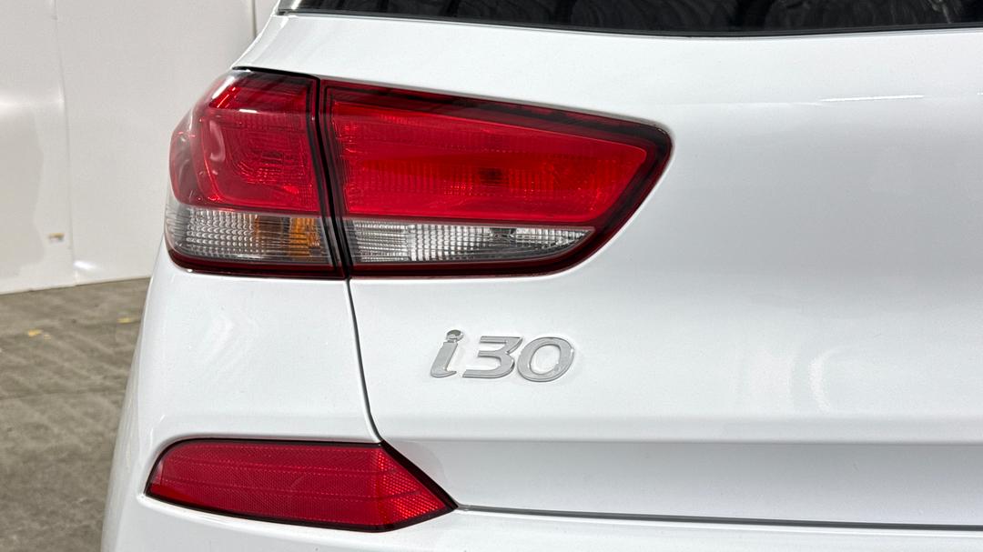 2018 Hyundai i30 Elite, Automatic, 26228 km, Badge (Boot Left Side)