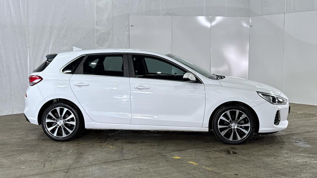 2018 Hyundai i30 Elite, Automatic, 26228 km, Right Side View
